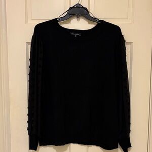 Chic Black Sweatshirt with Textured Sleeves
